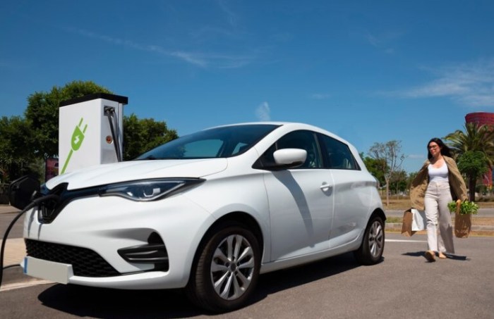 Top electric cars for long distance